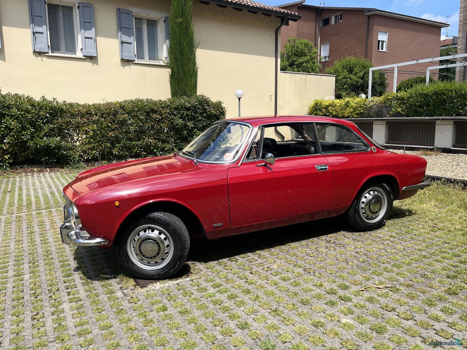 1971' Alfa Romeo 1750 Gtv photo #3