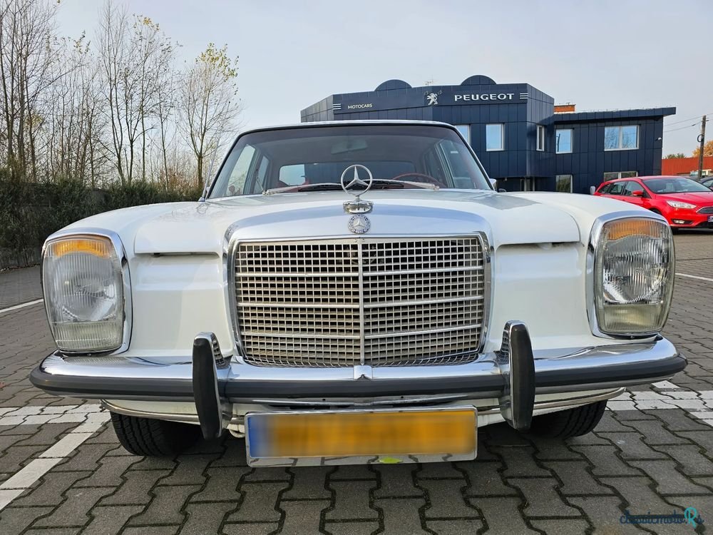 1969' Mercedes-Benz W114 photo #3