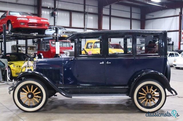 1925' Chevrolet Superior photo #2
