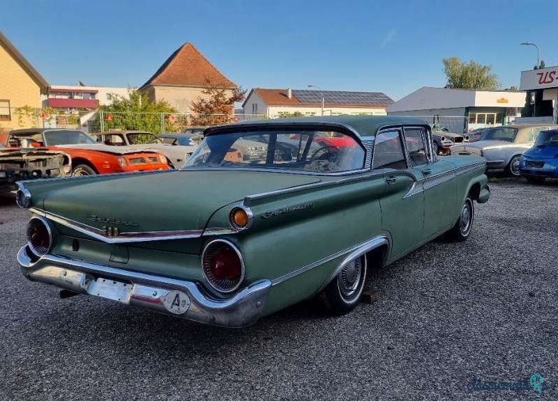 1959' Ford Fairlane photo #2