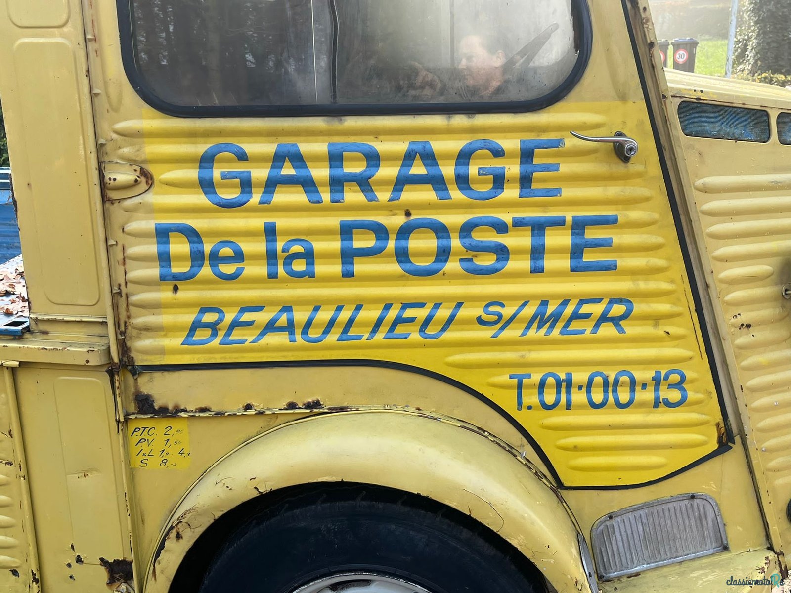 1965' Citroen 2CV HY Depannage photo #2