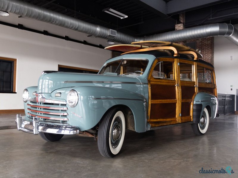 1946' Ford Super Deluxe photo #2
