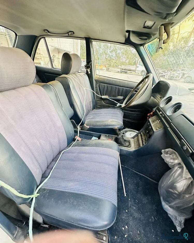 1981' Mercedes-Benz 240 photo #5