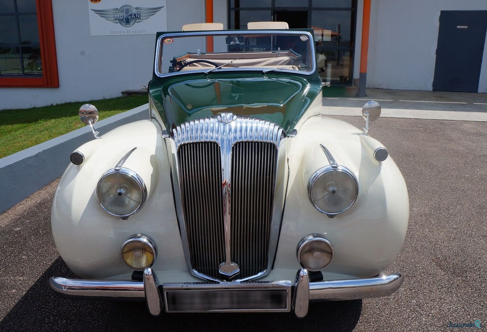 1952' Daimler DB18 photo #1