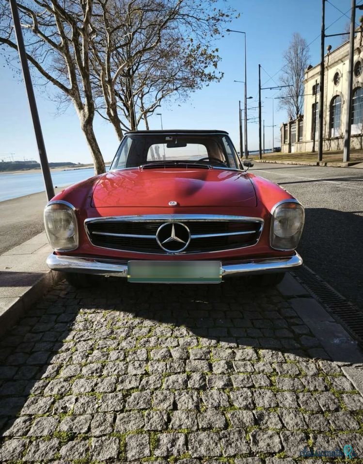 1965' Mercedes-Benz 230 photo #2