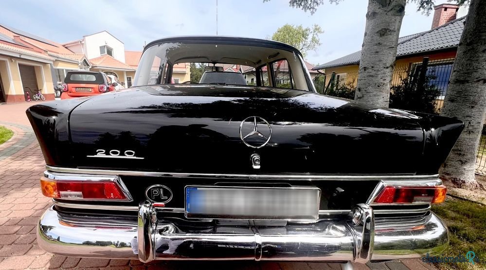 1966' Mercedes-Benz W110 photo #2