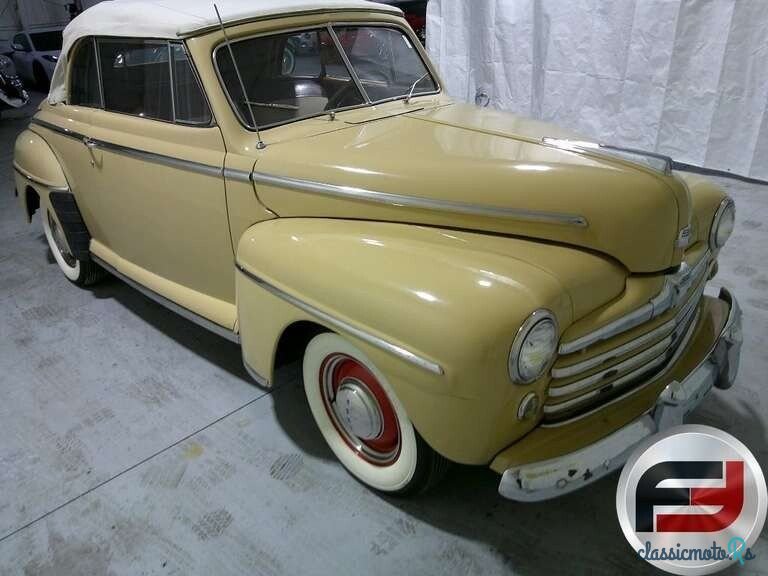 1947' Ford Super Deluxe photo #2