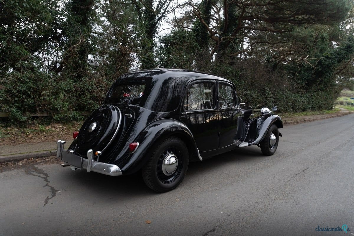 1951' Citroen Traction Avant photo #6