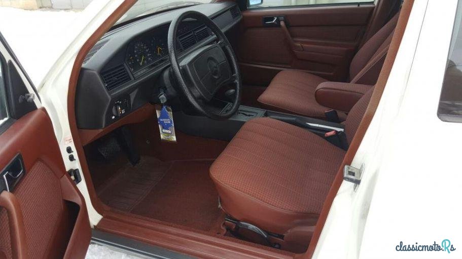1983' Mercedes-Benz 190 2,0 photo #3