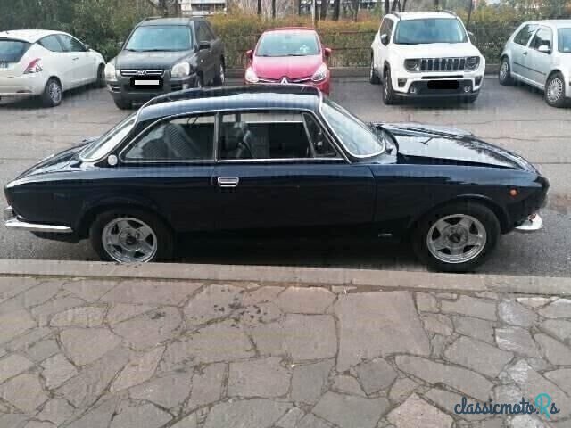 1973' Alfa Romeo GT photo #4