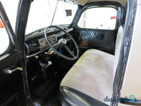 1941' Chevrolet Pickup Stepside Pick Up photo #1