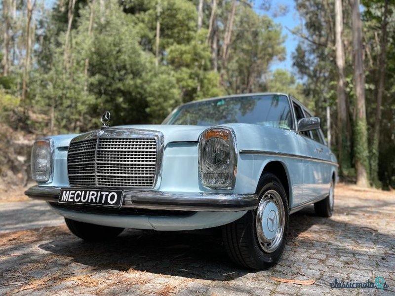 1980' Mercedes-Benz 240 photo #1