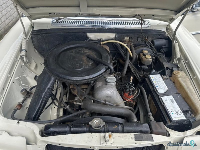 1973' Mercedes-Benz 280 photo #6