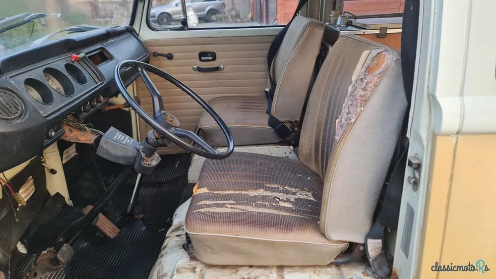 1970' Volkswagen Transporter photo #5