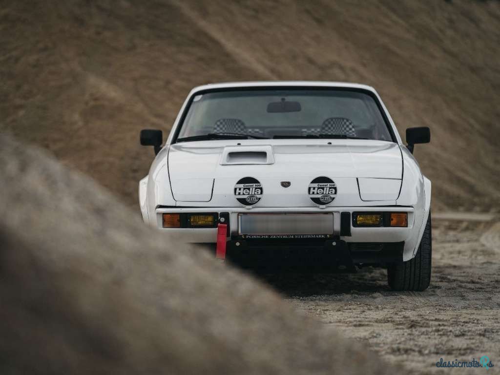1976' Porsche 924 photo #3