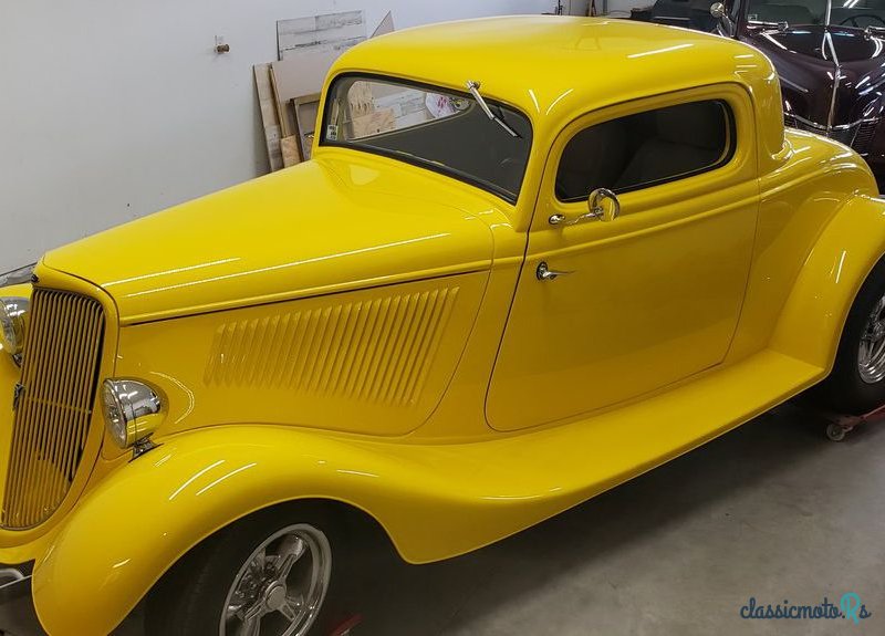 1934' Ford Coupe photo #2