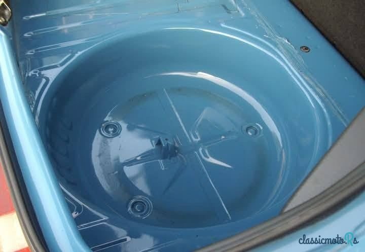 1982' Ford Escort photo #6