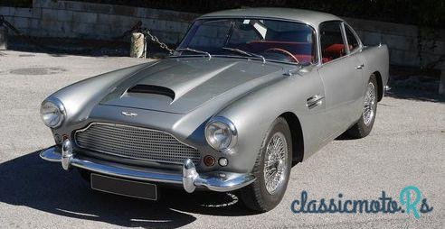 1960' Aston Martin DB4 photo #2