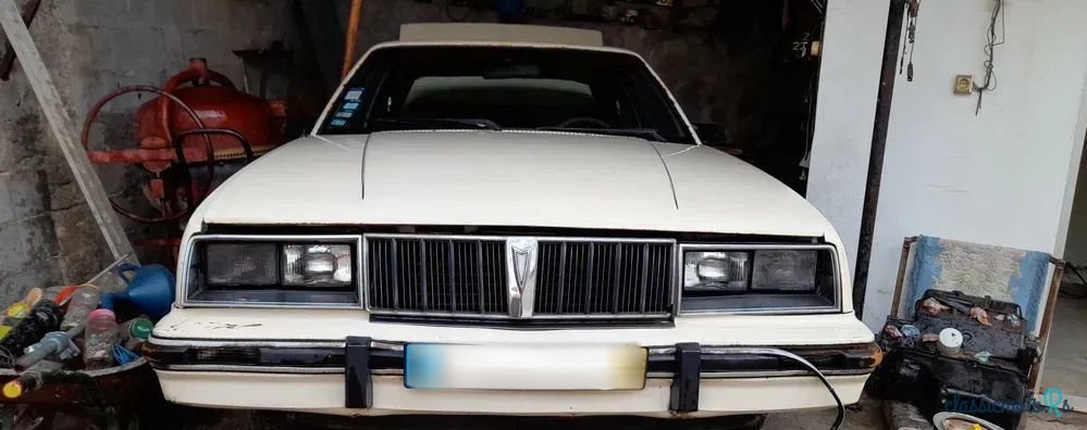 1989' Pontiac Trans Sport photo #1