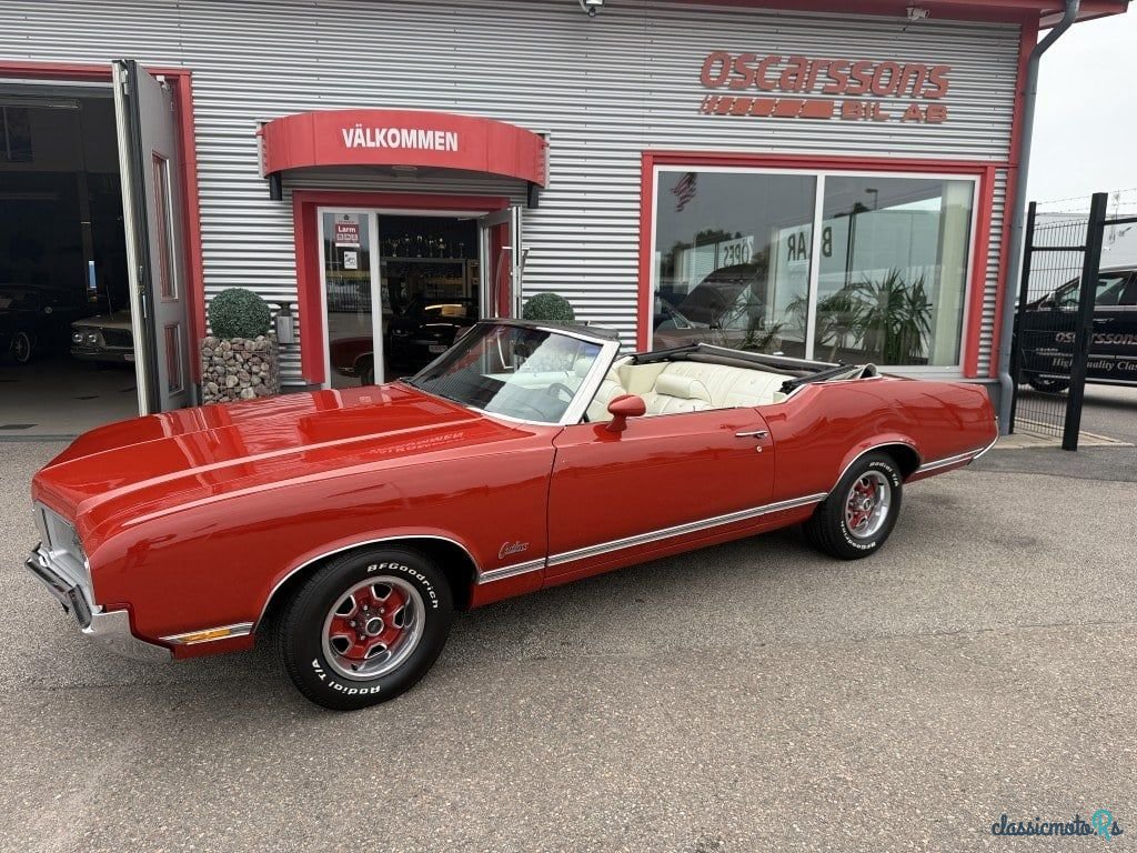 1970' Oldsmobile Cutlass photo #3