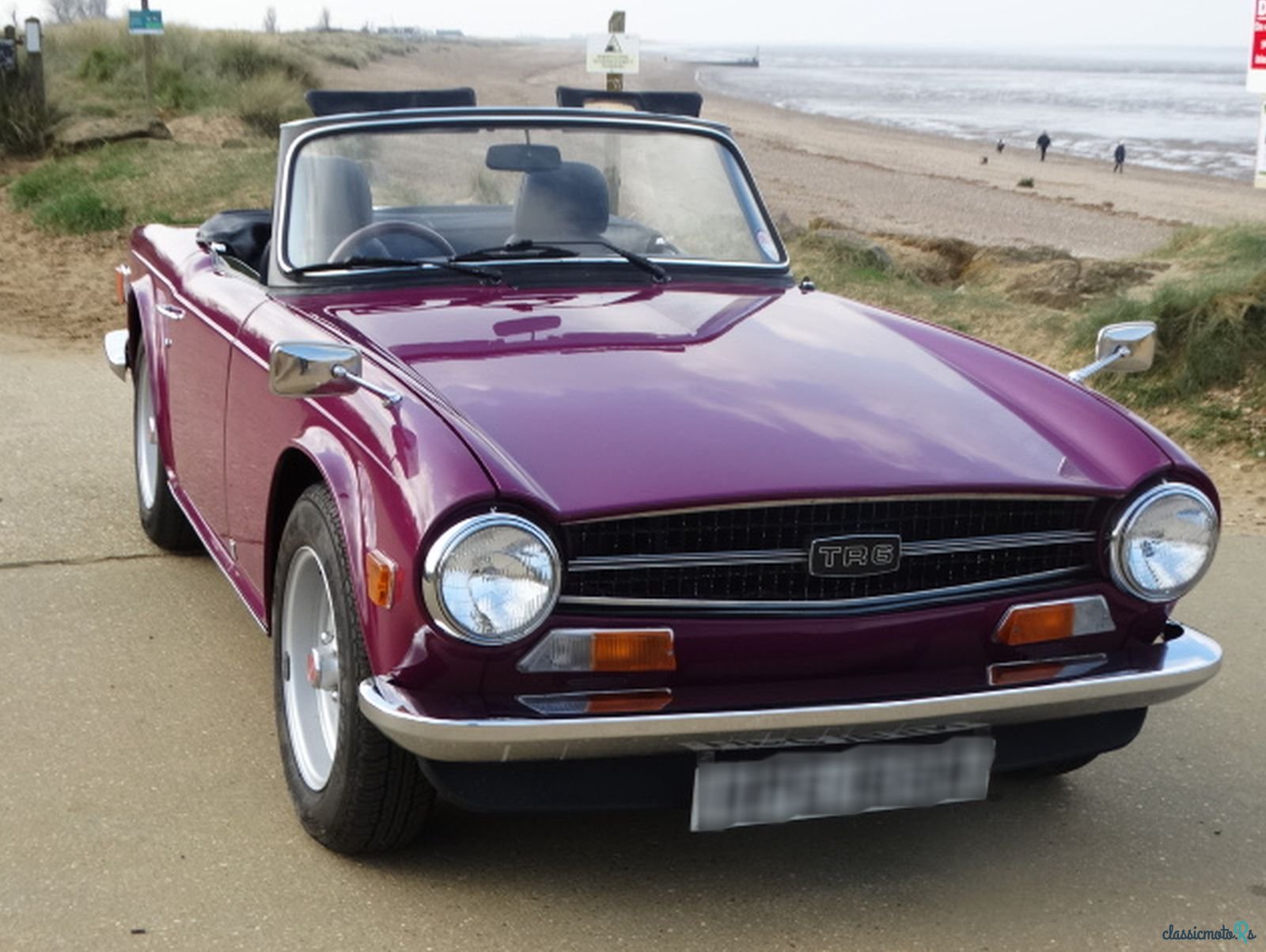 1975' Triumph TR6 photo #3