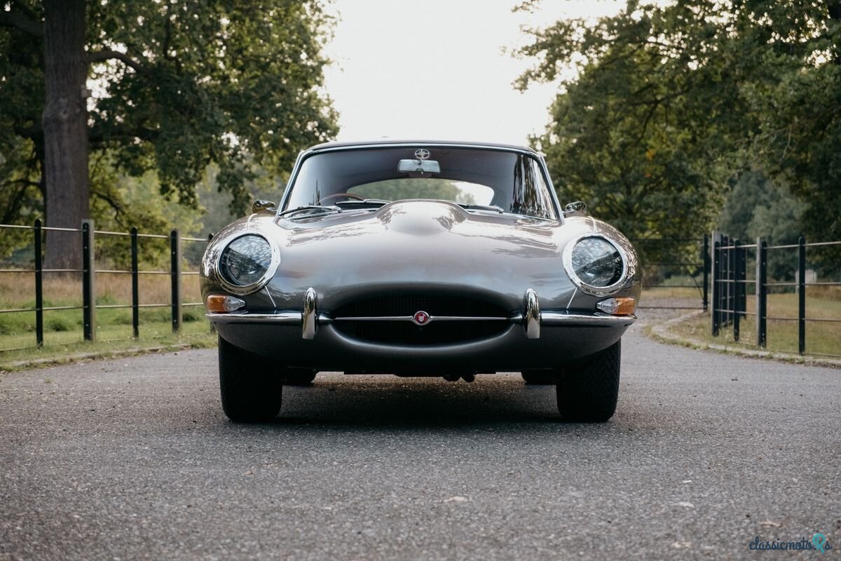1965' Jaguar E-Type photo #2