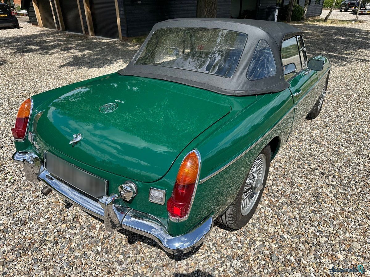1968' MG MGC photo #6