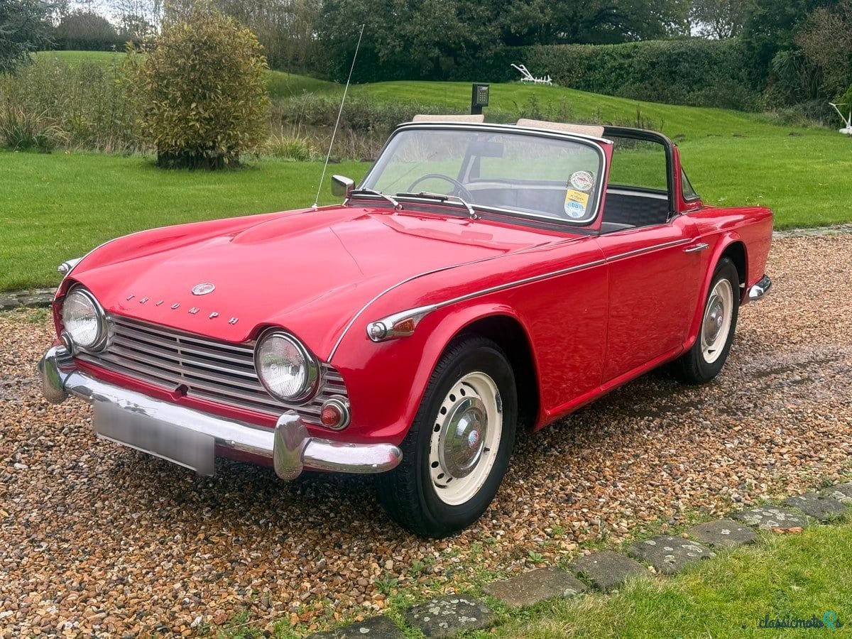 1967' Triumph TR4 photo #1