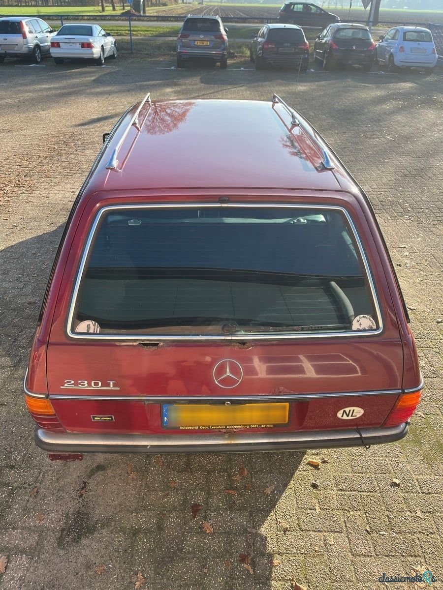 1979' Mercedes-Benz 230 photo #5