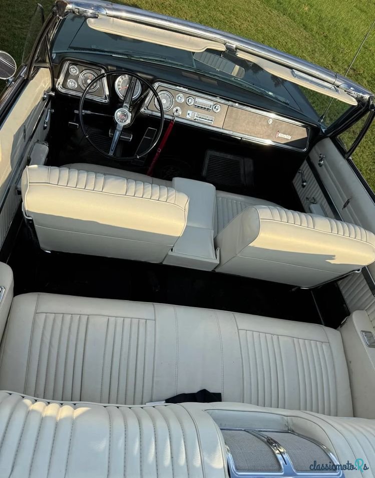 1966' Oldsmobile Delta 88 photo #5