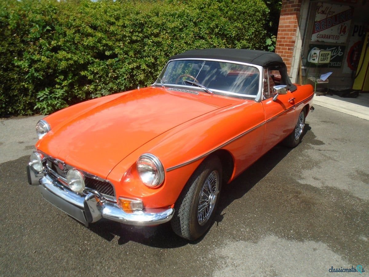 1974' MG MGB photo #5