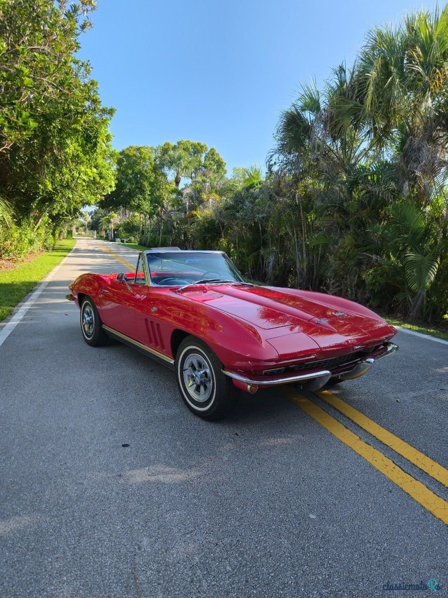 1966' Chevrolet Corvette photo #2