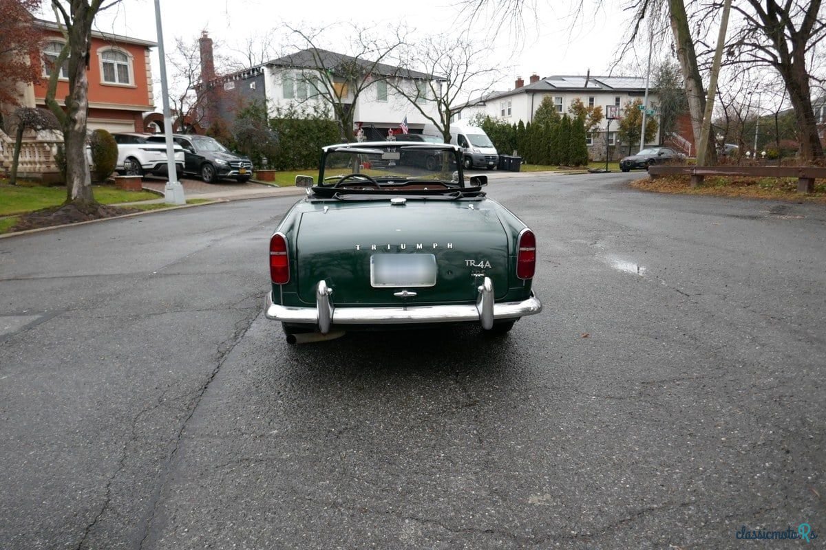 1967' Triumph TR4 photo #6