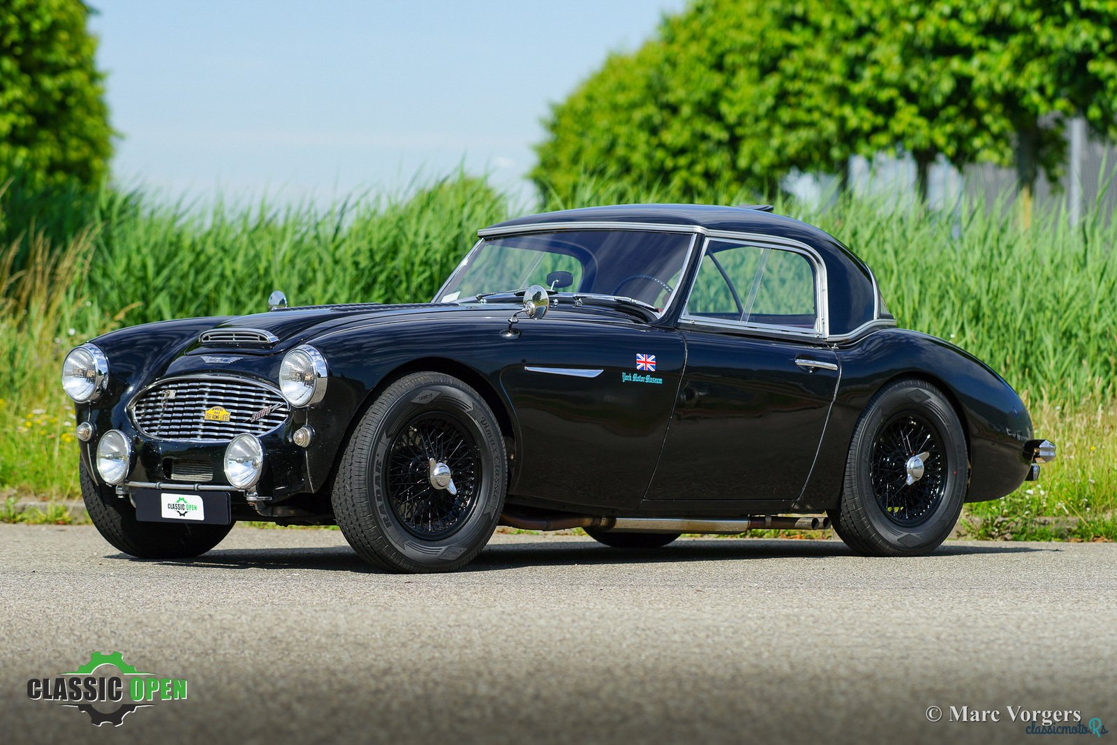 1961' Austin-Healey 3000 Hard-Top photo #1