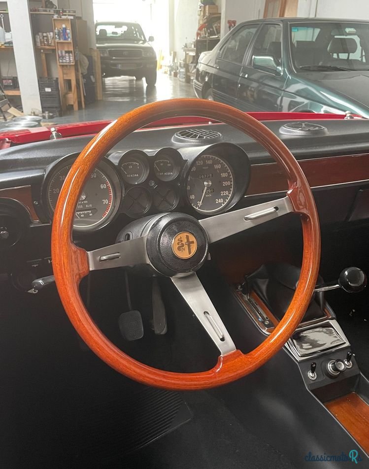 1972' Alfa Romeo 2000 photo #6