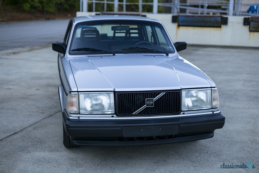 1992' Volvo 240 photo #1