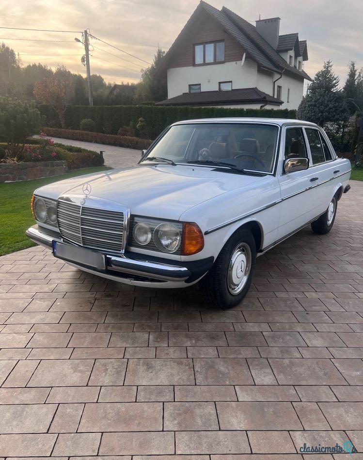 1980' Mercedes-Benz W123 photo #1