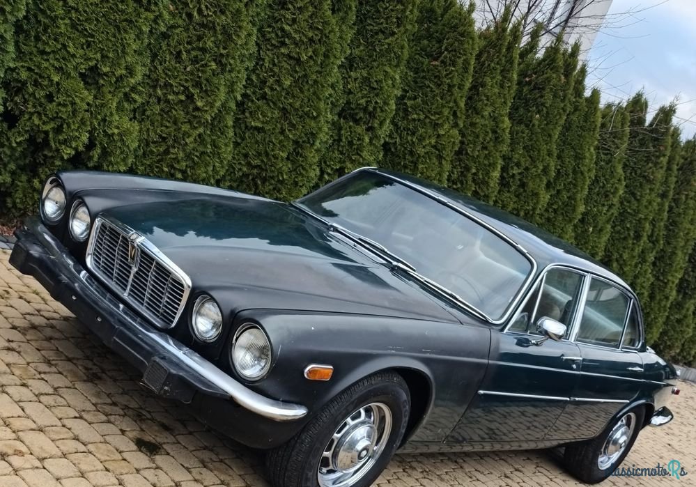 1974' Jaguar XJ photo #5