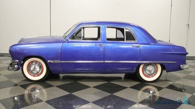 1950' Ford Custom Deluxe photo #1