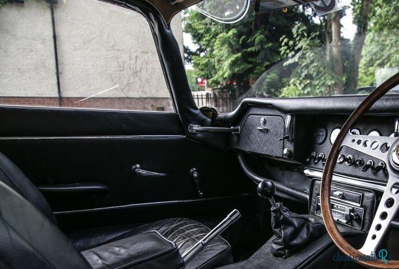 1966' Jaguar E-Type photo #3