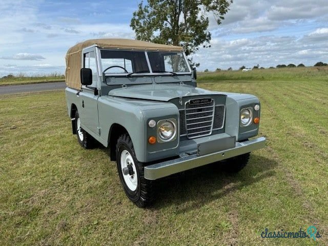 1971' Land Rover Series III photo #2