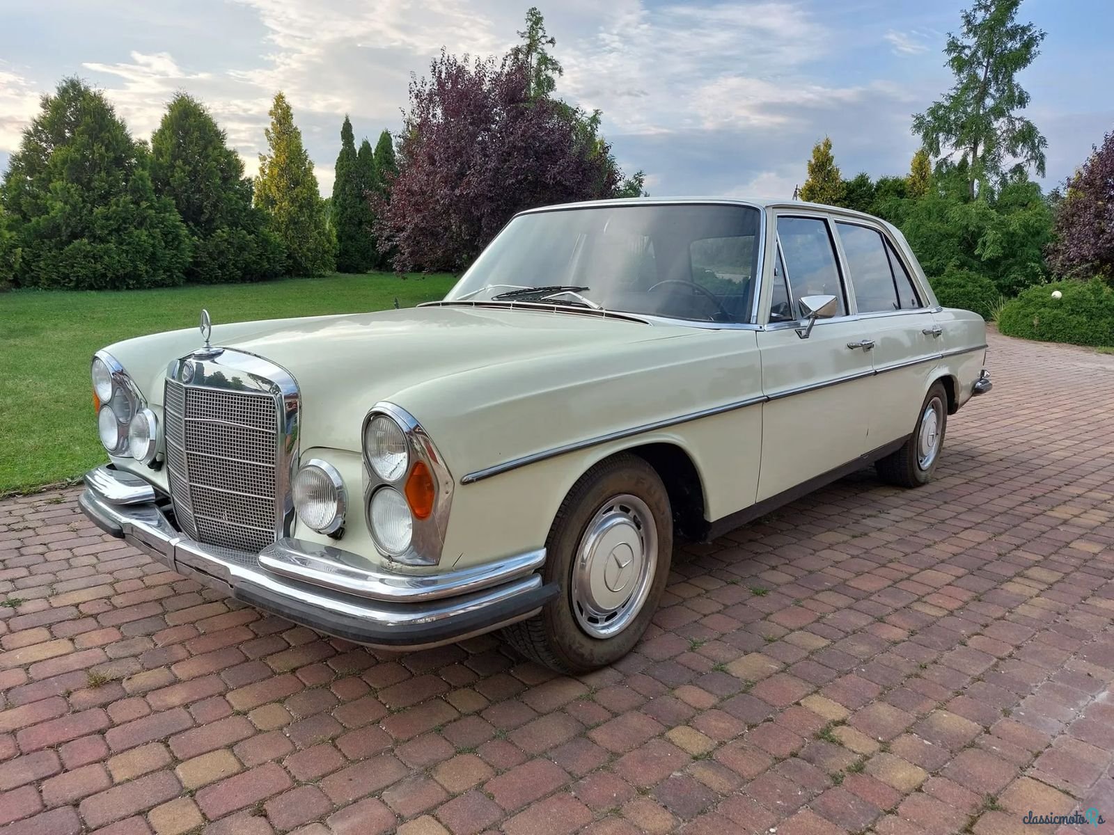 1970' Mercedes-Benz 280 photo #2