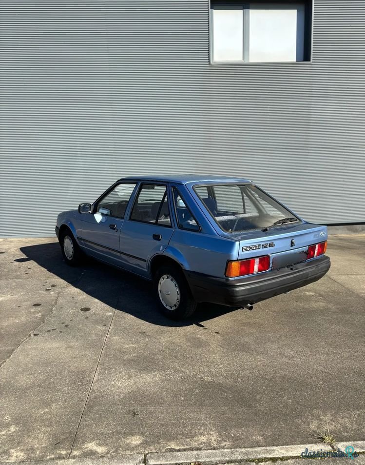 1988' Ford Escort 1.3 Cl photo #2