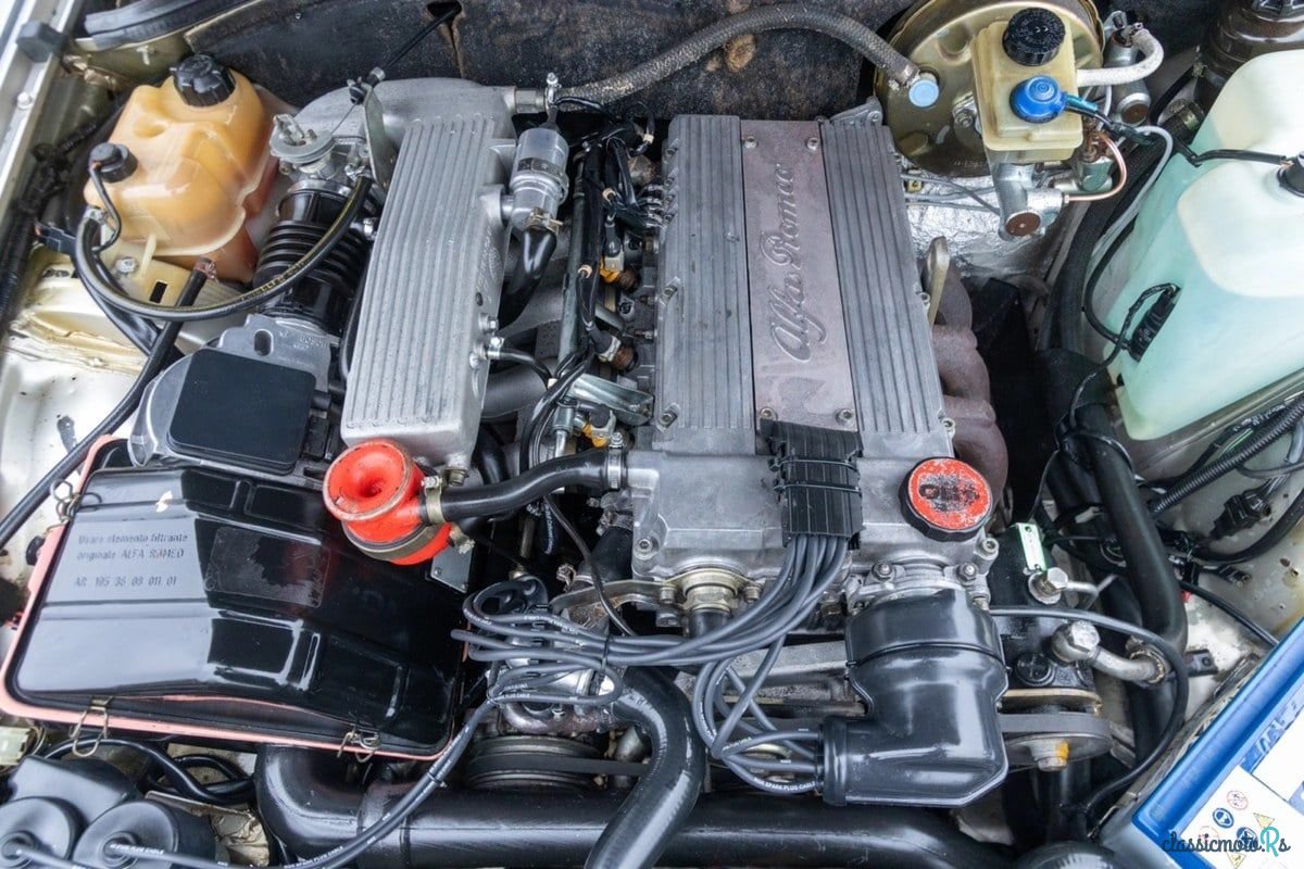 1988' Alfa Romeo 75 photo #4