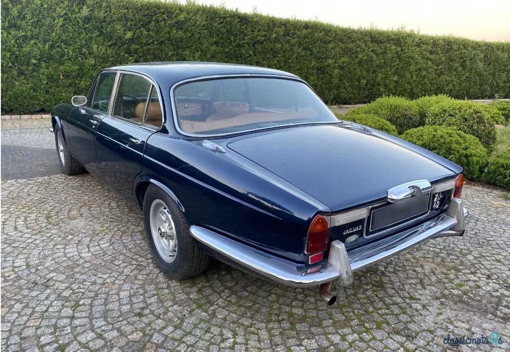 1977' Jaguar XJ photo #3