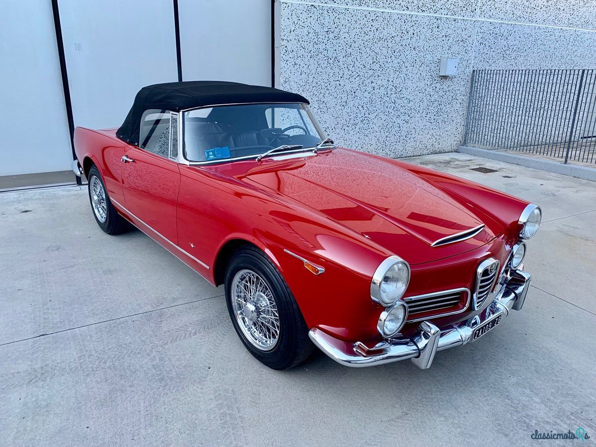 1964' Alfa Romeo 2600 photo #2