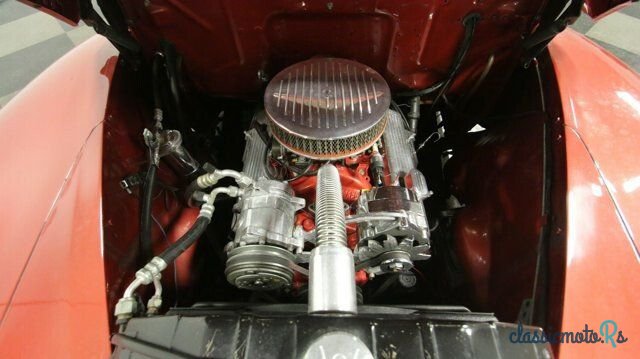 1947' Ford Deluxe photo #2