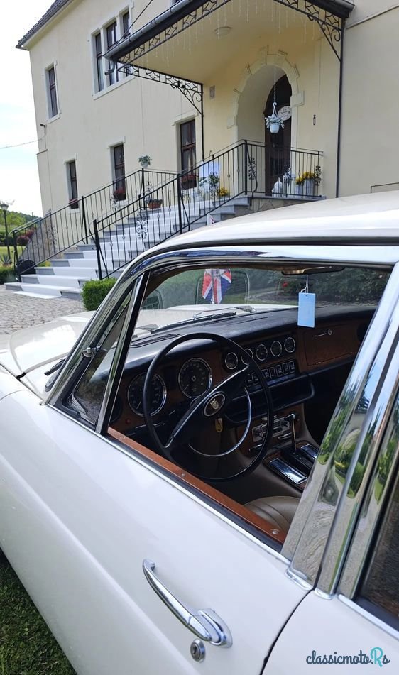 1969' Jaguar XJ photo #3