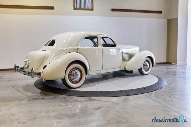 1937' Cord 812 photo #5