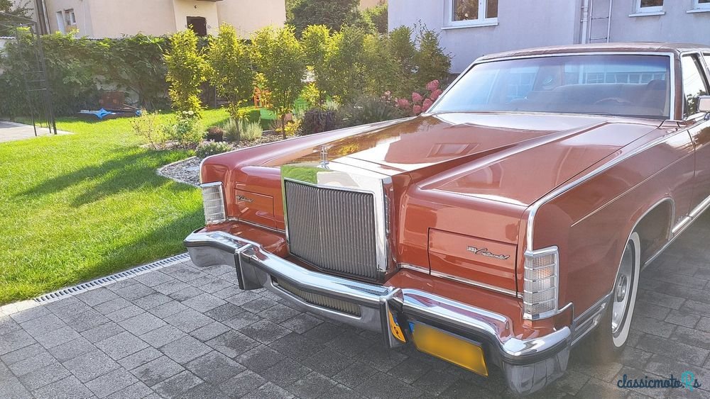 1977' Lincoln Town Car photo #1
